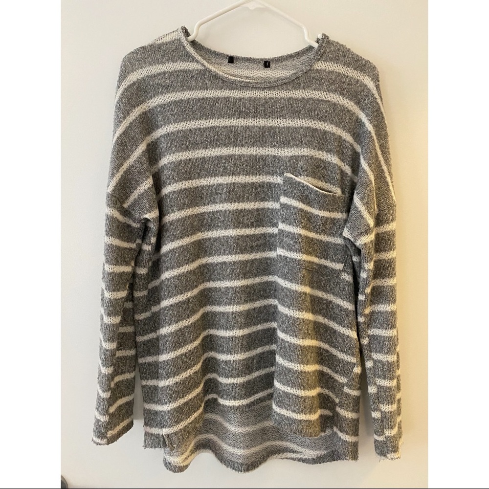 Crewneck sweater